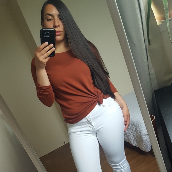 Meet your Posher, Tracey - Picture 1 of 1